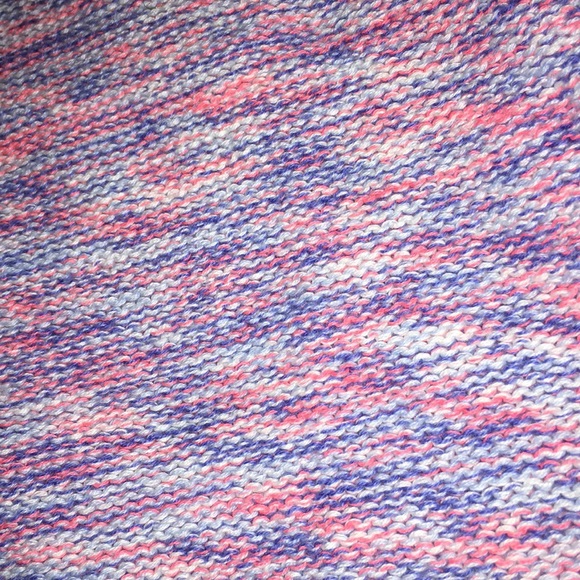 Pink&Blue knit sweater with slit in back - Picture 3 of 5